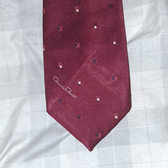 oscar de la renta mens tie. - Picture 3 of 4